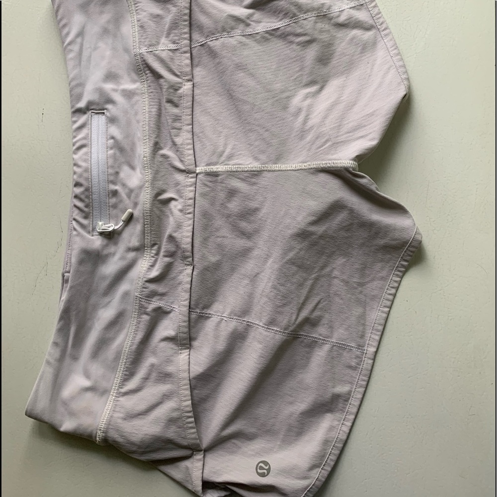 White size 8 lulu shorts